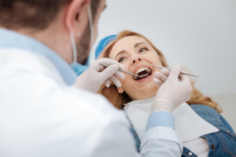 An early dental checkup 